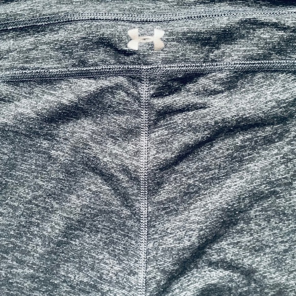 Under Amour All Season Gear Grey Leggings (Size L) - Picture 1 of 4